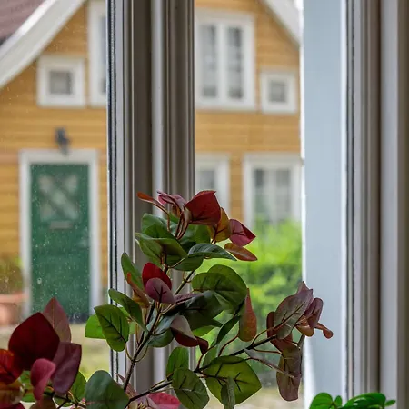 Unique And Spacious In Bergens Charming Area Lejlighed Bergen