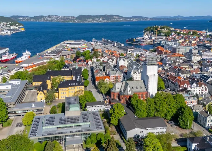 Unique And Spacious In Bergens Charming Area Bergen